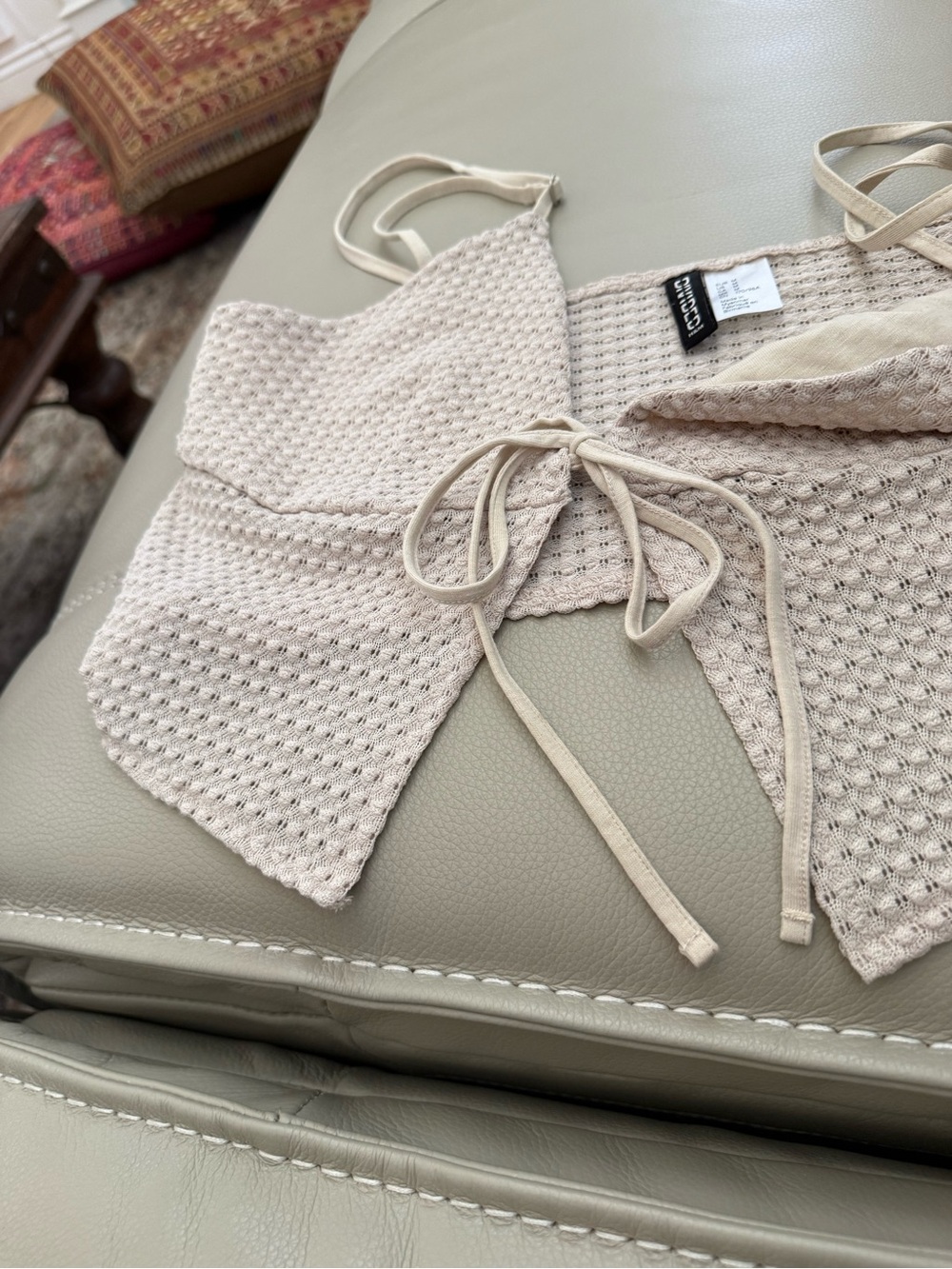 H&M Beige Knit Tie-Front Crop Top